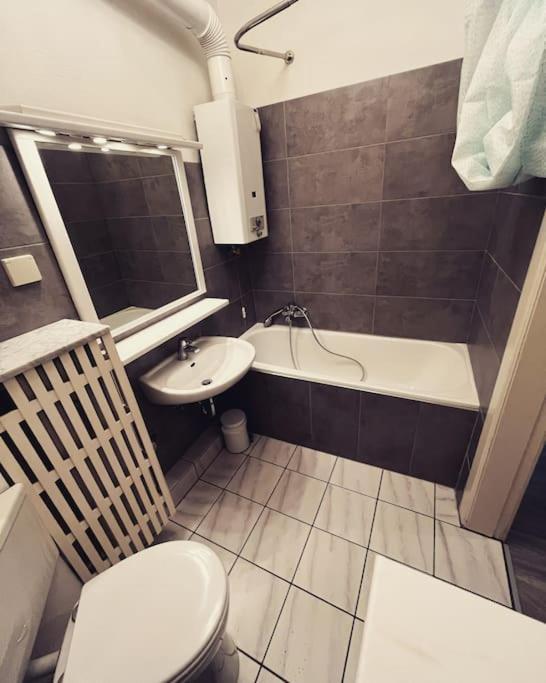 Wunderschoene 3-Zimmer Wohnung Fuer 6 Personen BRE エクステリア 写真